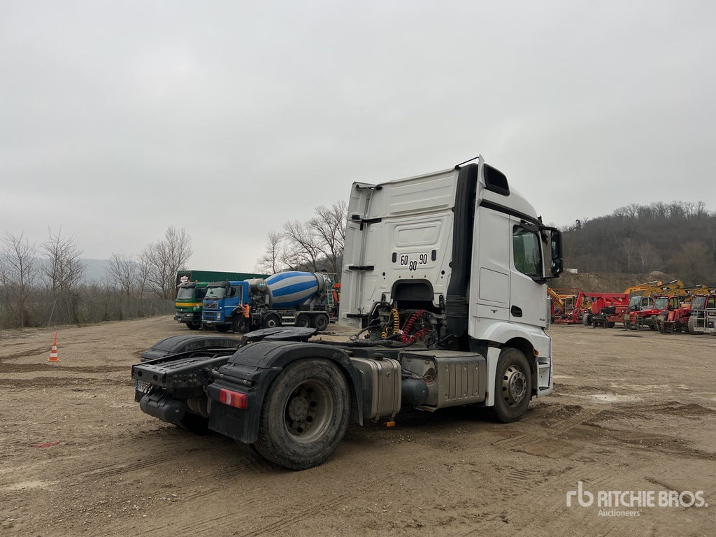 2015 Mercedes-Benz Actros 1845 LS 4x2 Tracteur Sleeper Truck Tracteur