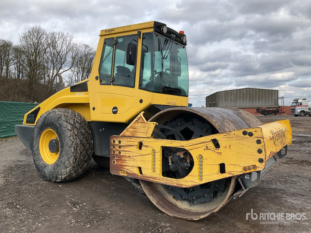 2013 Bomag BW213DH-4 Smooth Drum Compactor