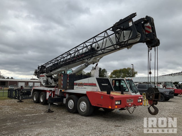 2011 Link-Belt HTC-8690 90 ton 8x4 Hydraulic Truck Crane