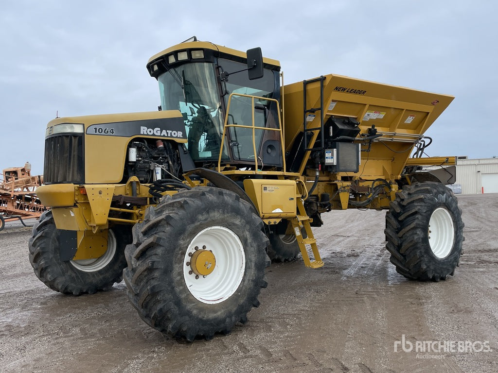 2005 Rogator 1064 Self-Propelled Fertilizer Spreader