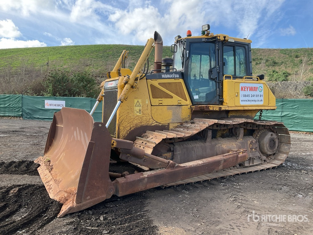 Bouteur sur chenilles Komatsu D65WX-16 2012