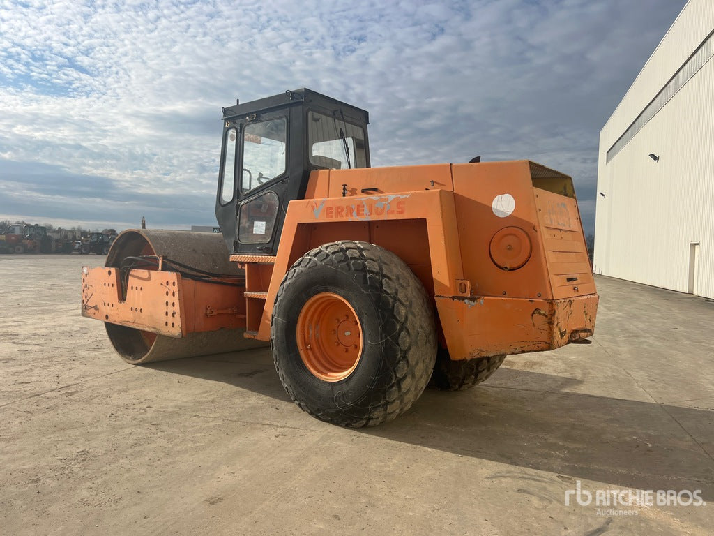 1989 Bomag BW217-D Smooth Drum Compactor