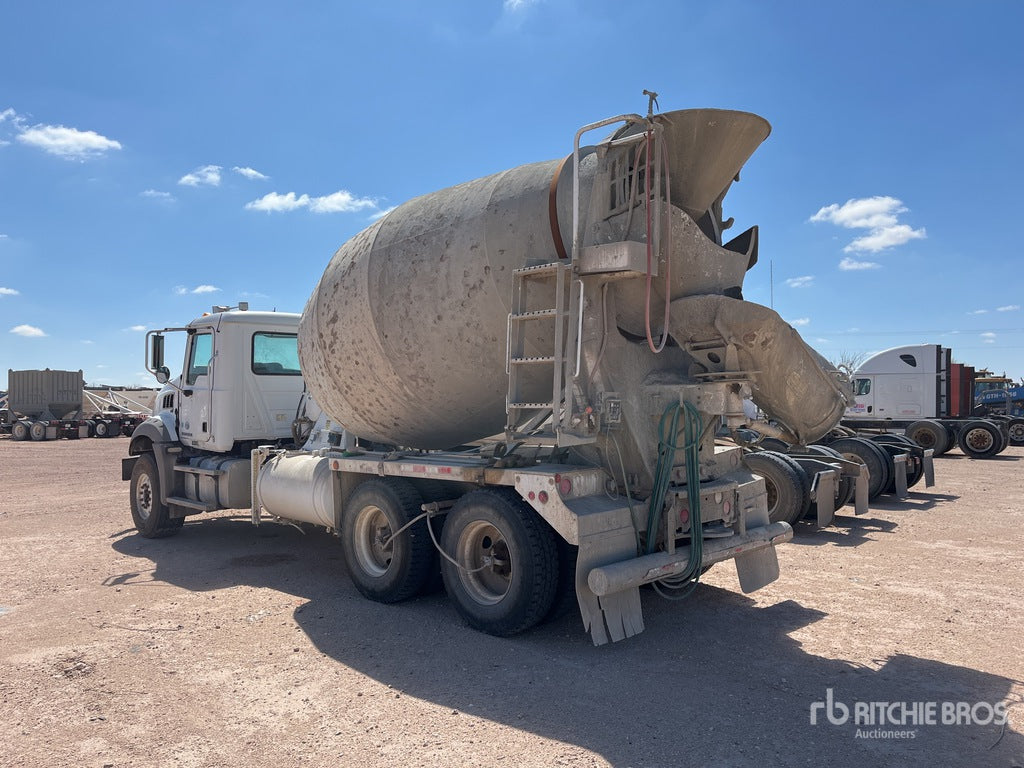 2016 Mack GU813 6x4 Mixer Truck