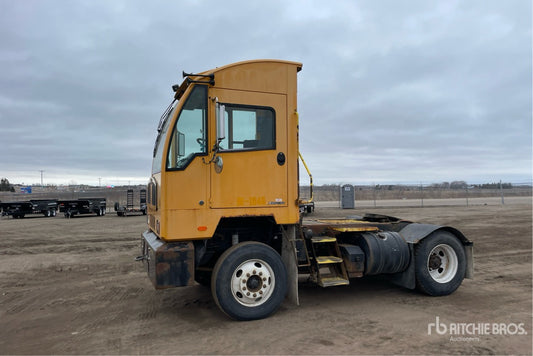 2017 Autocar 4x2 Spotter Truck