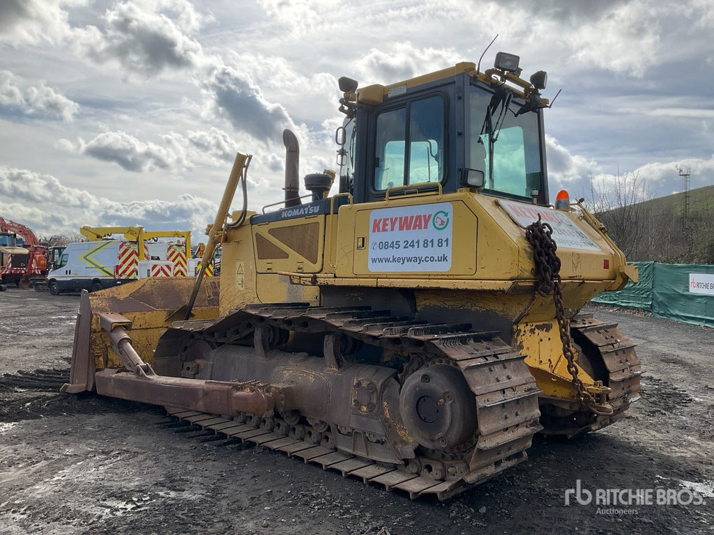 Bouteur sur chenilles Komatsu D65WX-16 2012