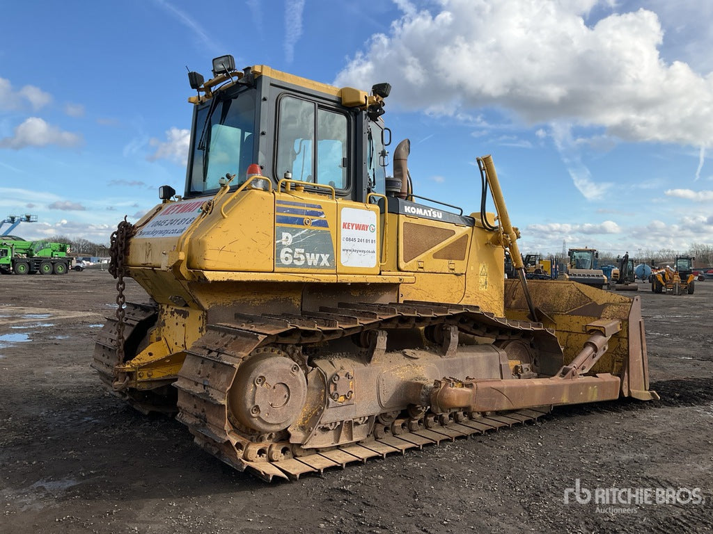 Bouteur sur chenilles Komatsu D65WX-16 2012