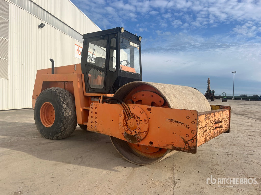 1989 Bomag BW217-D Smooth Drum Compactor