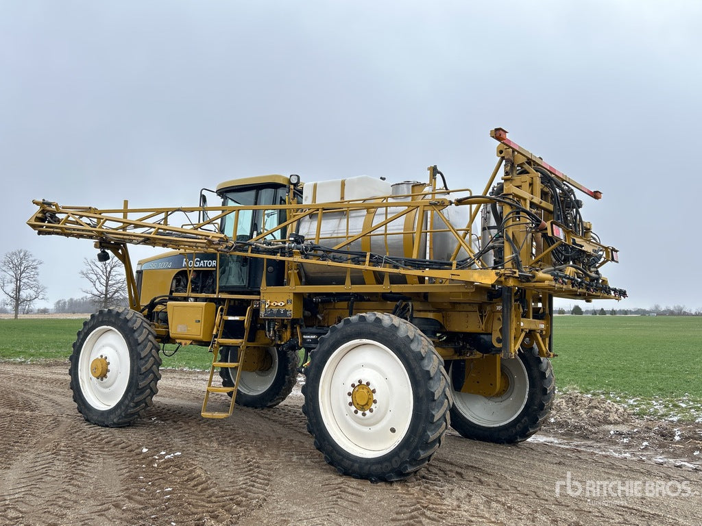 2007 Rogator SS1074 90 ft 4x4 High Clearance Self-Propelled Sprayer