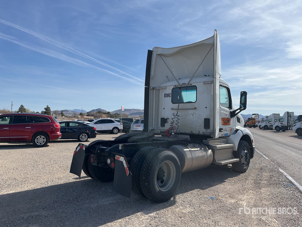 2022 Peterbilt 579 4x2 S/A Day Cab Truck Tractor