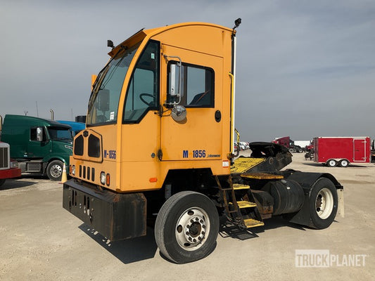 2017 Autocar 4x2 Spotter Truck