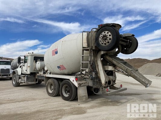 2015 Mack GU713 6x4 Mixer Truck