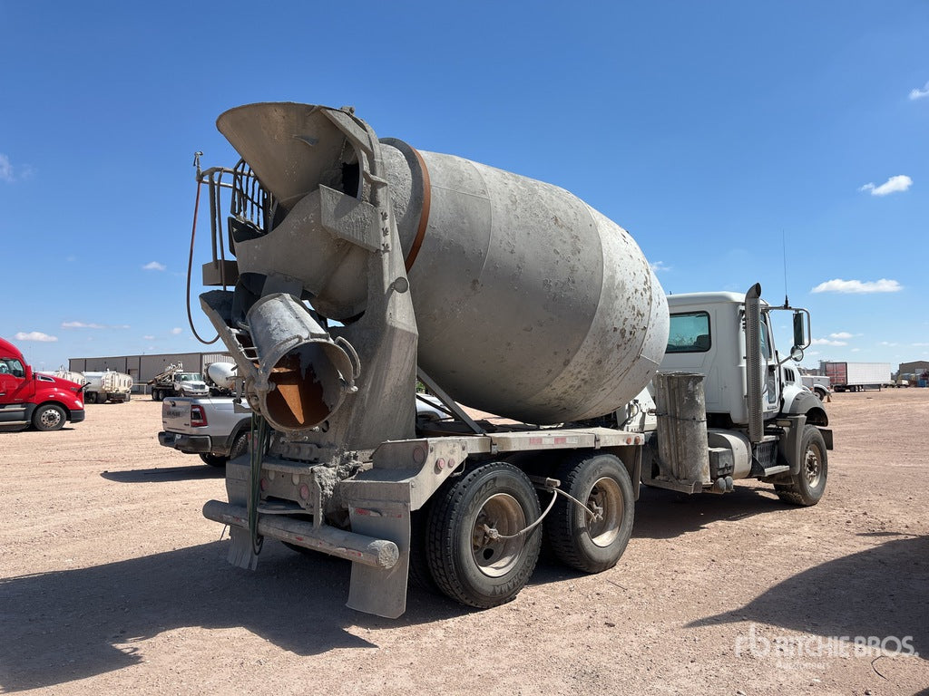 2016 Mack GU813 6x4 Mixer Truck