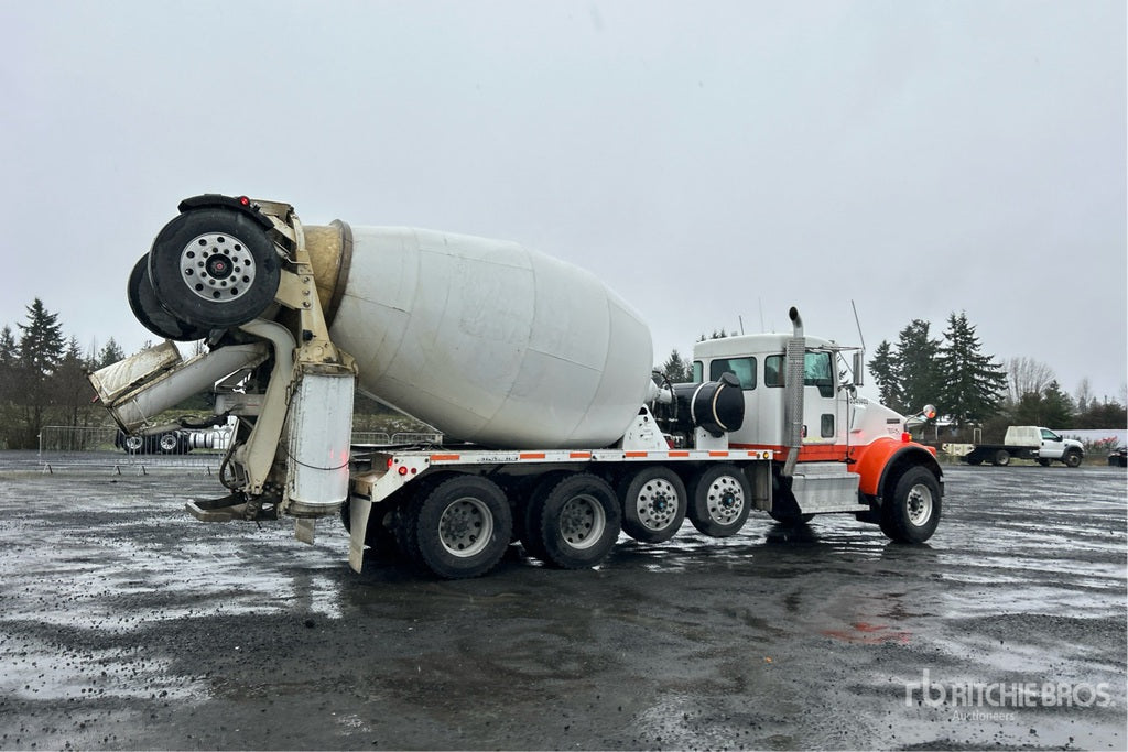 2014 Kenworth WS900B 12x4 Mixer Truck