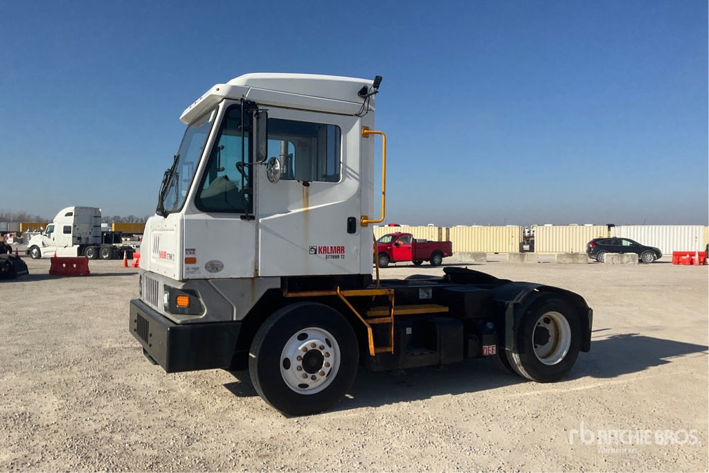 2017 Ottawa T2 4x2 Spotter Truck