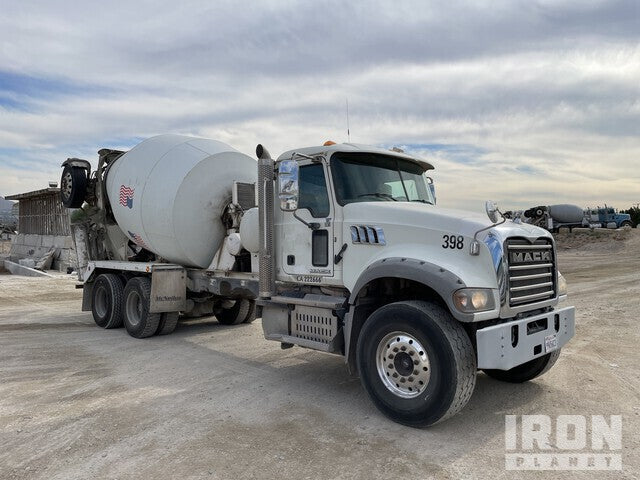 2015 Mack GU713 6x4 Mixer Truck