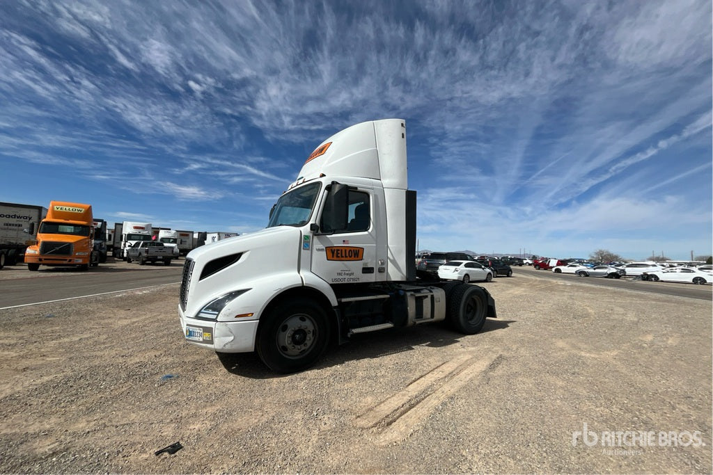 2022 Volvo VNR 4x2 S/A Day Cab Truck Tractor