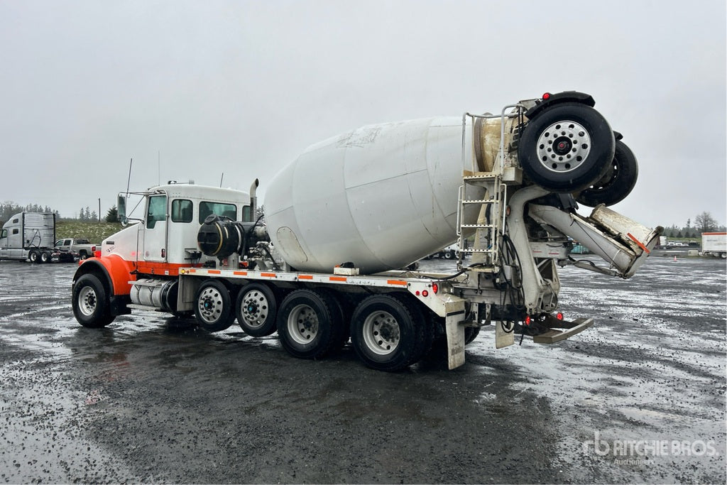 2014 Kenworth WS900B 12x4 Mixer Truck